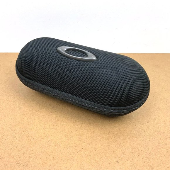 Oakley Accessories - OAKLEY Zippered Sunglass Case